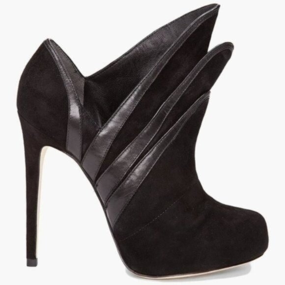 Alejandro Ingelmo Shoes - Alejandro Ingelmo  Origami Suede Collar Ankle Boot 38